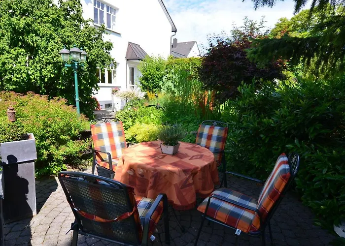 Stilvolle In Mit Eigener Terrasse